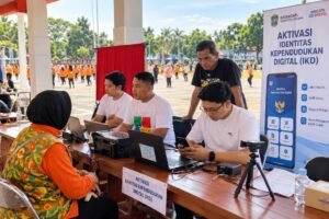 Tak Perlu Datang ke Kantor, Warga Lumajang Kini Bisa Aktifkan IKD di CFD hingga Sekolah
